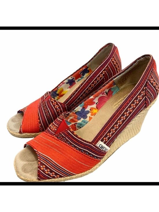 Toms Shoes - TOMS Red orange Wedge espadrille Sandal size 6.5